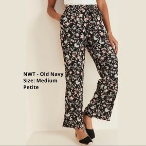 NWT - Old Navy Hi Waist Tie-Belt Soft Pants MP